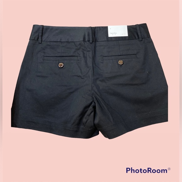 BNWT ๐ฅCALVIN KLEIN SHORT SIZE 2๐ฅ๐ฅ๐ฅ - Picture 3 of 11